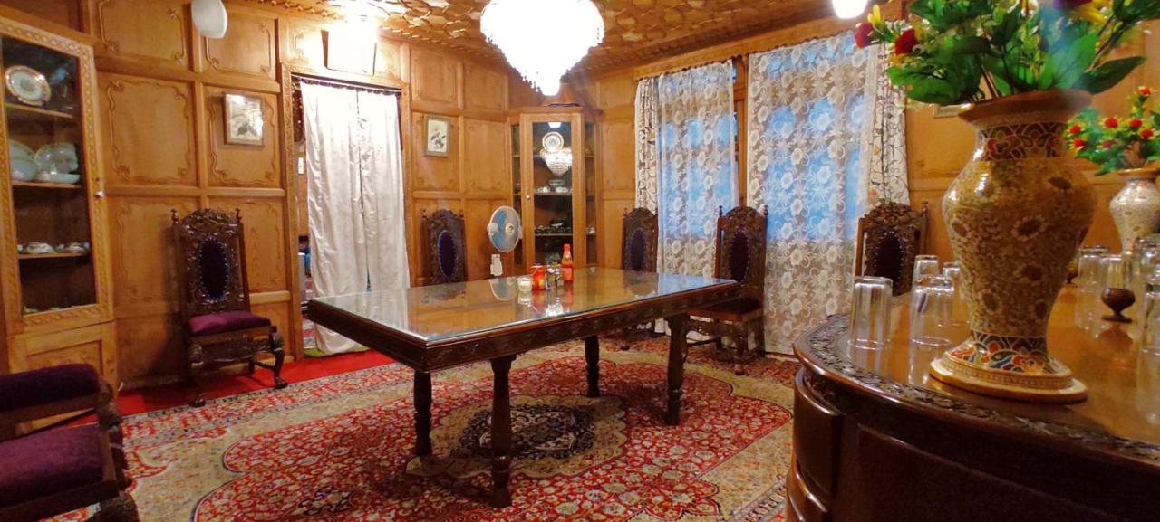 Luxury Scotland Srinagar (Jammu and Kashmir) Exterior photo