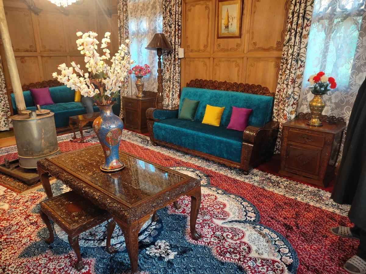 Luxury Scotland Srinagar (Jammu and Kashmir) Exterior photo